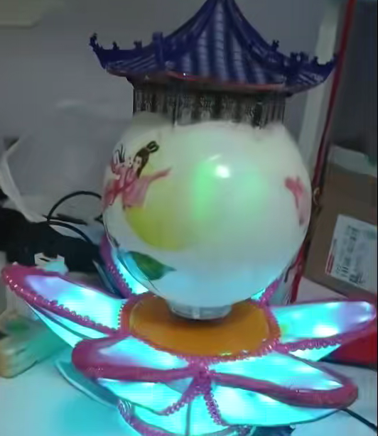 磁悬浮音律变光AI交互花灯